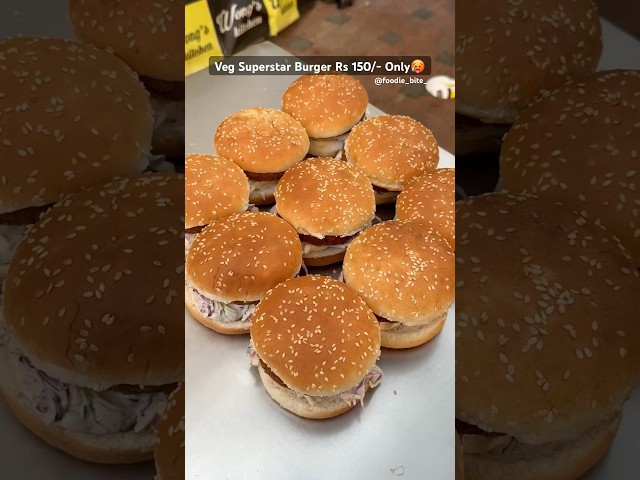 Bulk Making Of Veg Mcd Burger❤️#youtubeshorts #trending #viralvideo #burger #veg #streetfood #aloo