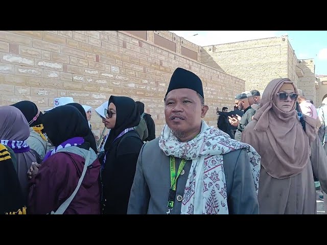 Di Masjid Ibnu Abbas Kota Thaif