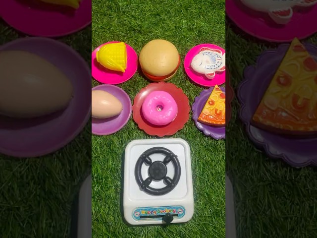 Cooking Fun with Play Food: Fish, Sausages, Eggs, and Pizza! Mainan Masak Masakan