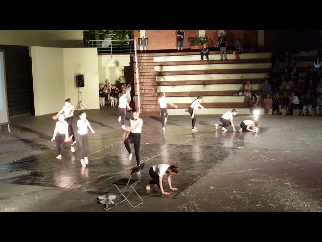 Modern dance @ Thetro Kipou