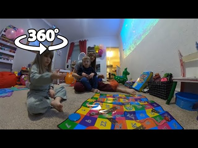 360 VR - Playing Snakes and Ladders then PopUp Pirates