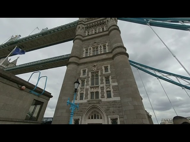 Tower Bridge - South Tower VR180