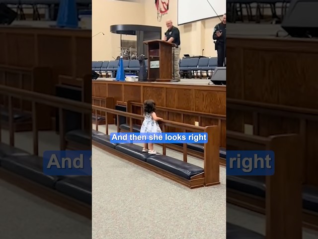 Little girl yells the cutest thing during dad’s graduation ❤️