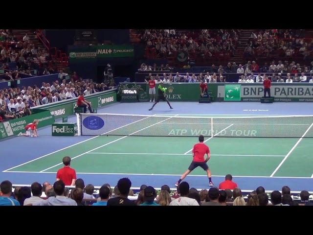 Djokovic vs Monfils. Amazing rally in Slow Motion (Court Level ATP Match)