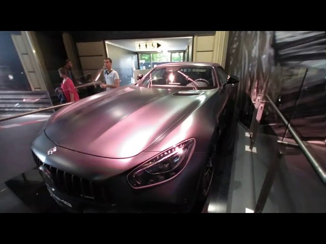 VR180 3D Cars: Mercedes-AMG GT C Roadster - Europa-Park 2018 Mercedes-Benz Hall