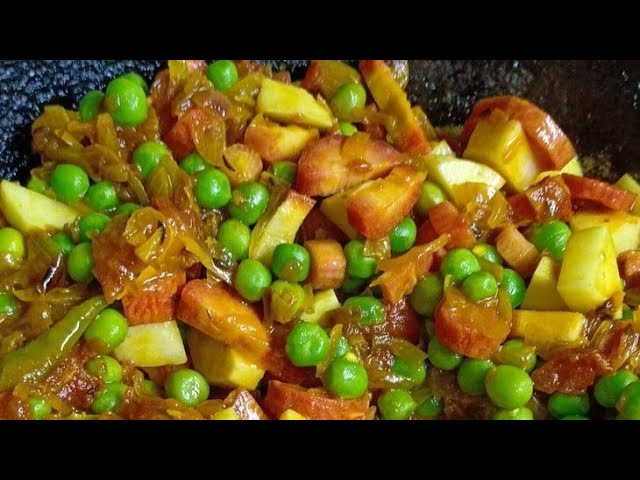 आलू गोभी गाजर मटर की मसालेदार सब्जी | Simple Aloo Gobi Matar Recipe। #livecookingchannel livecooking