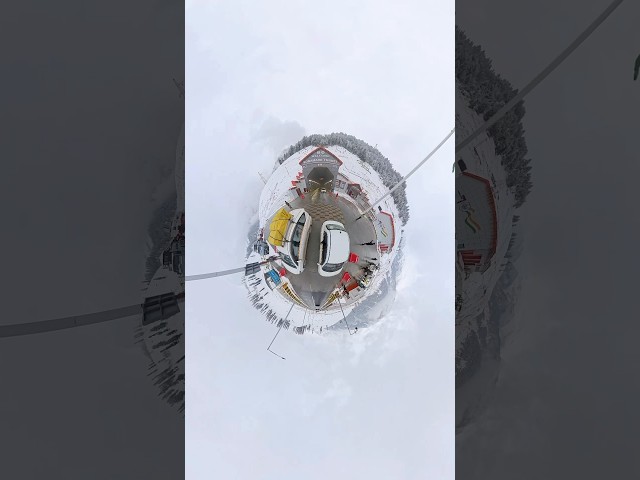 This is how a 360-degree lens sees the tunnel! 😁#insta360 #kashmir #sonmarg #travel #360video