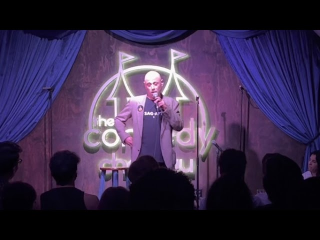 EVAN SHAFRAN - STAND UP COMEDY - MY DAD LIKES TO POOP WITH THE BATHROOM DOOR OPEN