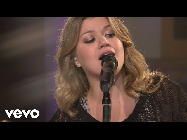 Kelly Clarkson - I Do Not Hook Up (Walmart Soundcheck 2009)