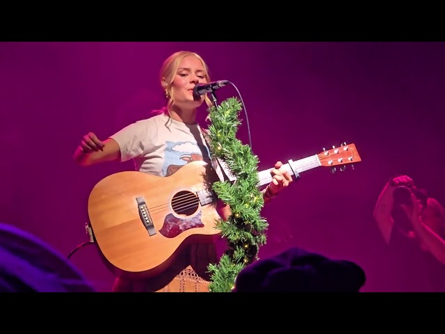 Nina Nesbitt "I'm Coming Home", live at The Old Fruitmarket, Glasgow. Friday 18th October, 2024.