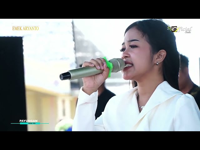 PAYUNGAN - VOC. DEDE VIO || LIVE MUSIC DERMAYON (EMEK ARYANTO GROUP) 2025