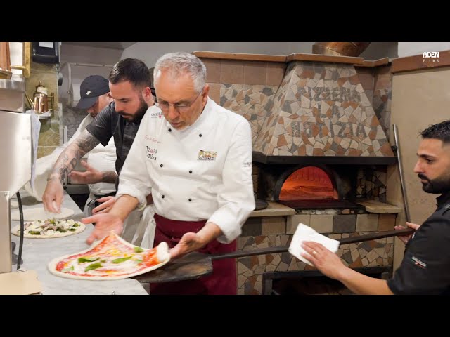 Napoli's best Pizzeria ? - Busy Saturday Night