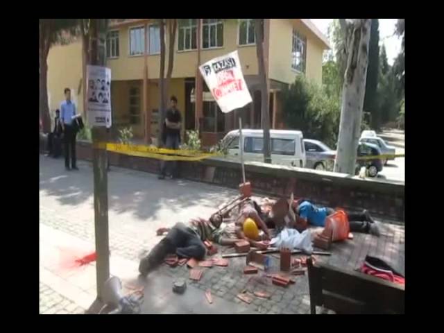 Ege Üniversitesi öğrencilerinden iş cinayeti protestosu