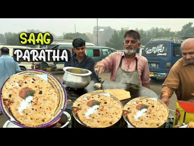 Rs-70 SAAG PARATHA | CHEAPEST BREAKFAST IN LAHORE | STREET Food PAKISTAN