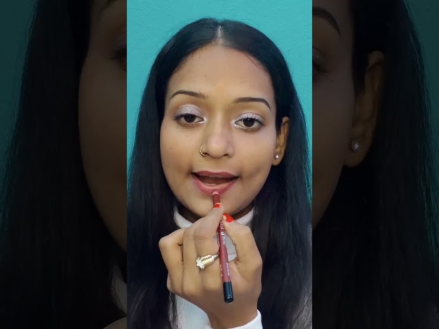 Viral lipstick 💄 hack 🙀 let's see 😱 trending hack 🥶#lipistichack #viralcontent #hack