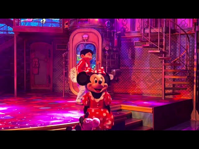 Découvrir la comédie musicale de minnie mouse à Disneyland Paris  partir 4