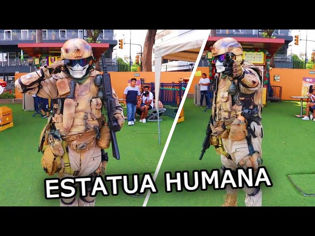 VENEZOLANO se GANA la VIDA siendo un SOLDADO "STORM IN THE DESERT" | Estatua Humana