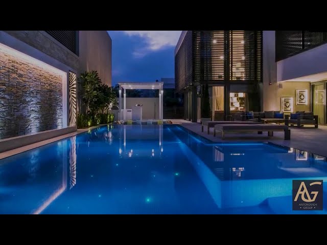 Luxury Swimming Pool Design by Antonovich Group