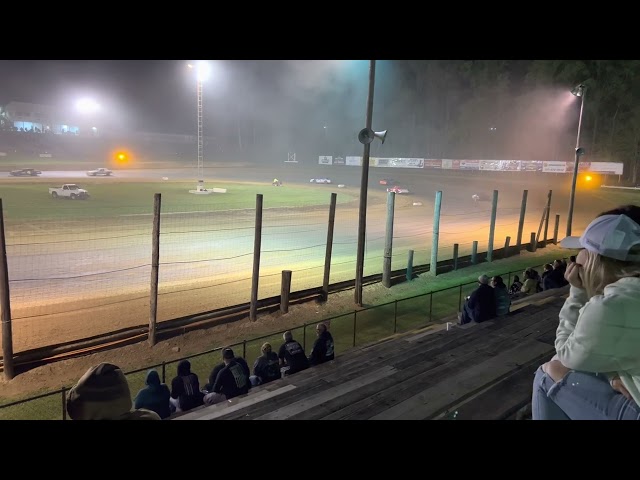 Lincoln park speedway 5/7/22 Bomber feature