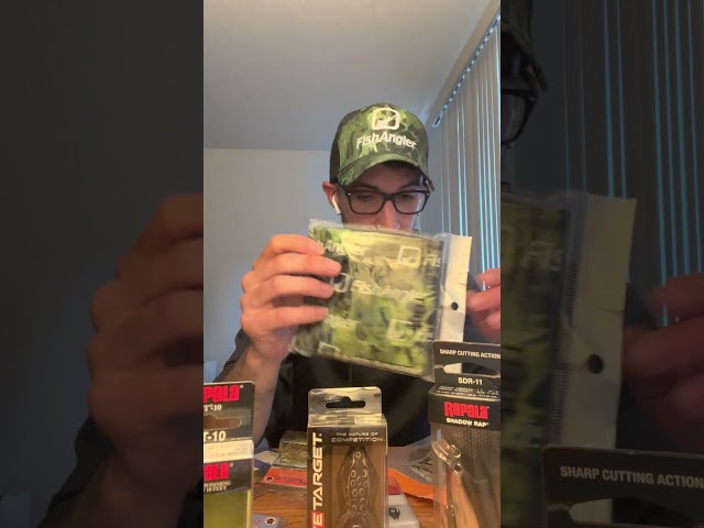 FishAngler Bass Pro Lures Kit Unboxing