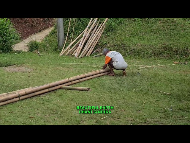 Master Bamboo Tying Technique for Strong Roof Frames | Traditional Construction Secrets