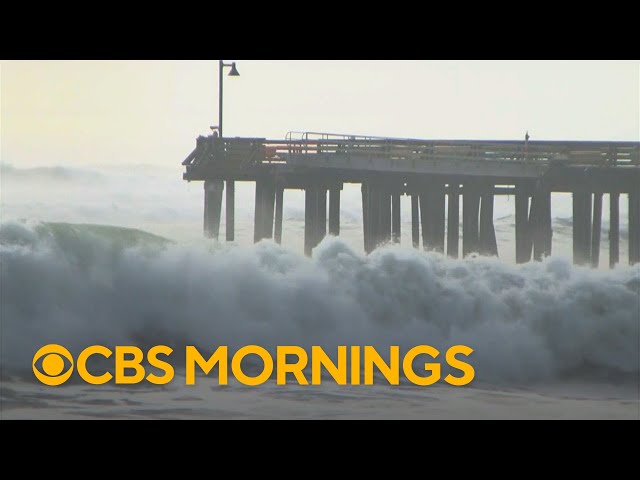 Huge waves tear through Santa Cruz wharf, sending debris into the ocean