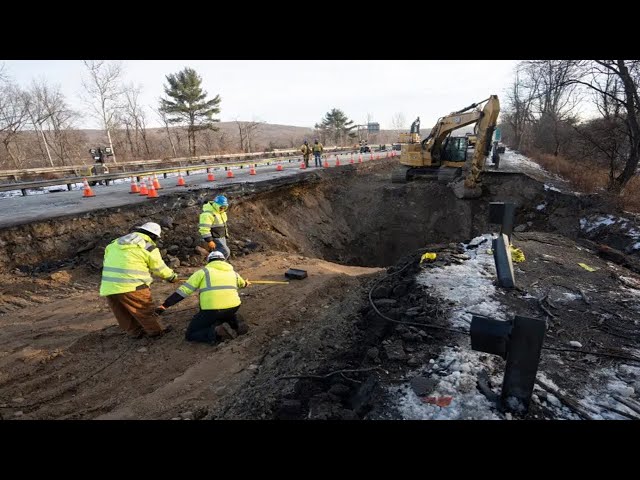 Massive sinkhole along I-80 in NJ caused by abandoned mineshaft, officials say