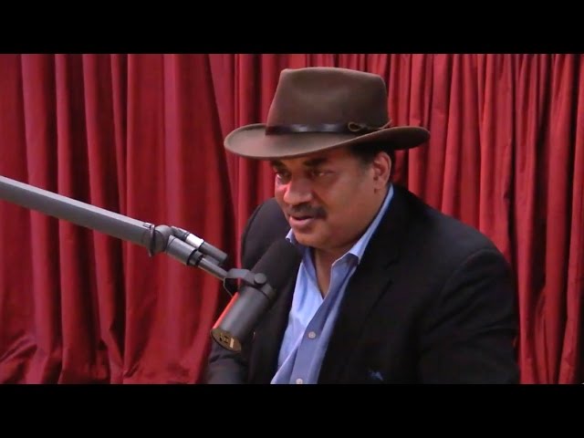 Neil deGrasse Tyson Responds to Stephen Hawking's Take on Aliens (from Joe Rogan Experience #919)