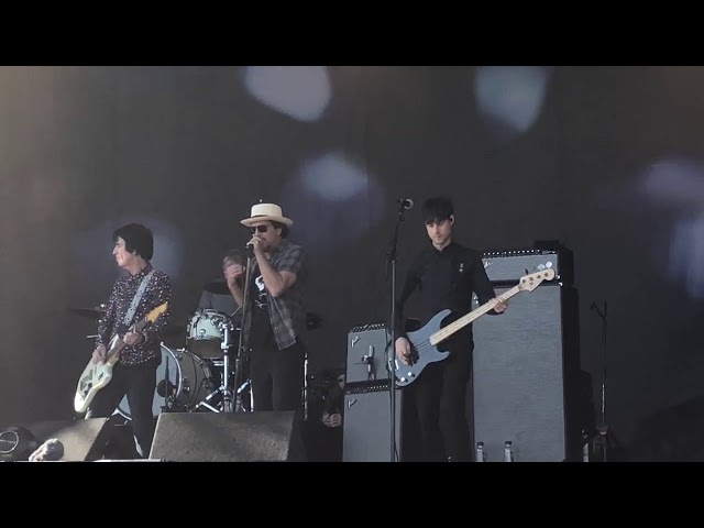 Johnny Marr and Eddie Vedder - There is a Light That Never Goes Out - Ohana Fest 2018