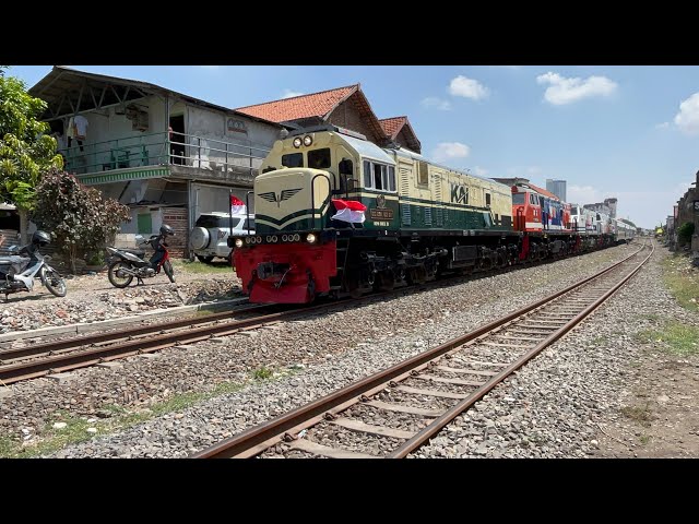 Parade Lokomotif 4 Generasi dalam rangka HUT PT. KAI