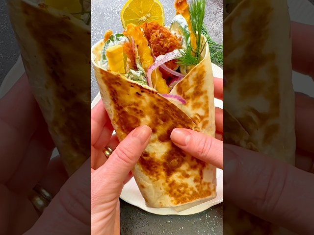 The Ultimate Crispy Chicken Wrap – The Perfect Family Dinner! 🌯🔥