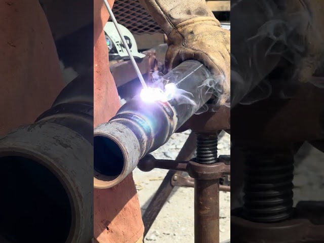 🔥 Expert Pipe Welding in Action! Watch Precision Welding on a Construction Site! 🔩⚡ #Shorts