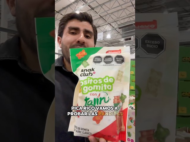 Panditas con Tajín del Costco pica rico #short #shorts #food #foodie #foodies #gomita #tajin #chile