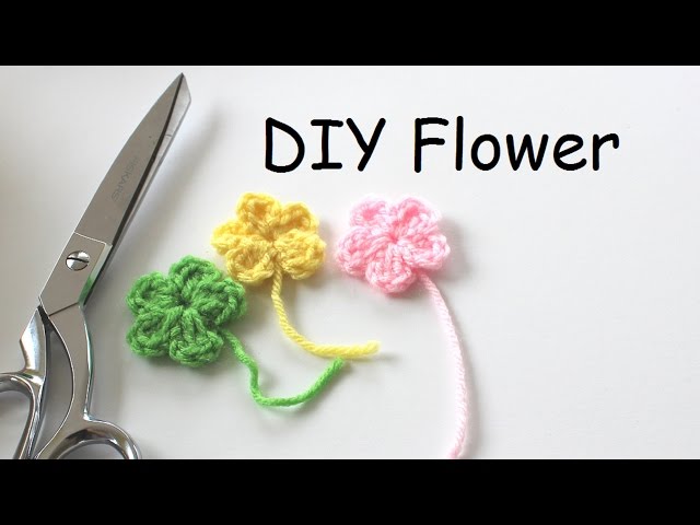 How to Crochet a Simple Flower | Easy Crochet Flower Appliqué | Small Crochet Flowers | Quick Craft￼