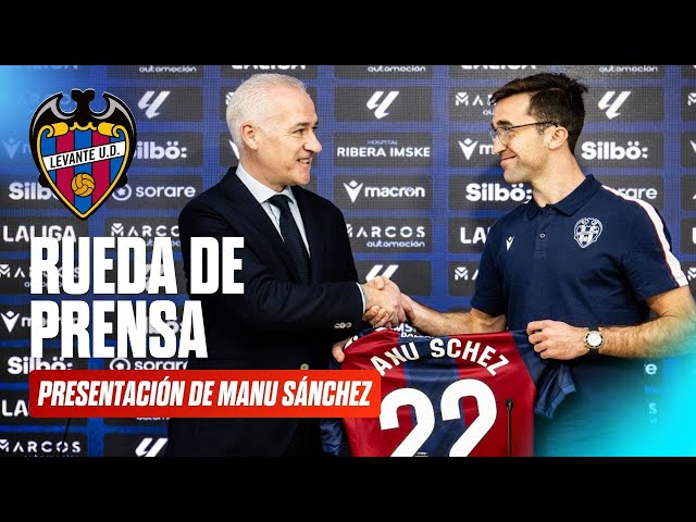 Rueda de prensa de presentación de Manu Sánchez como nuevo jugador del Levante UD