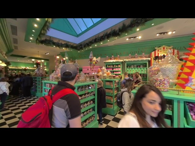 3D Honeydukes Shop Tour in Hogsmeade | Islands of Adventure at Universal Studios Orlando (VR180)