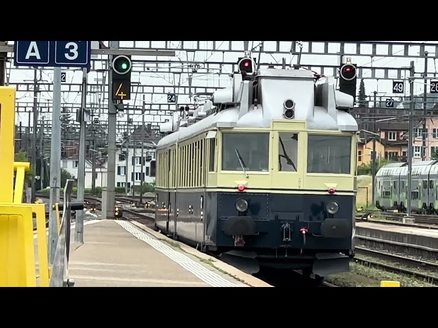 La Flèche-Bleue du BLS de passage à Bienne.