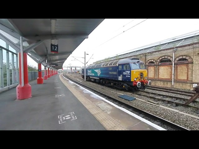 Crewe Emergency diesel engine 57504 viewed from platform 12 on 2021-08-21 at 1716 in VR180