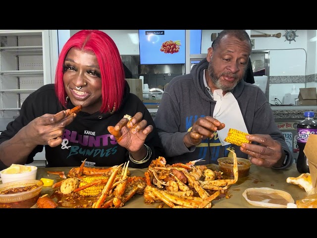 King & Snow crab boil with Kandie’s Dad 😱👨🏽‍🦳😍😂 | from The Boil Daddy in Los Angeles