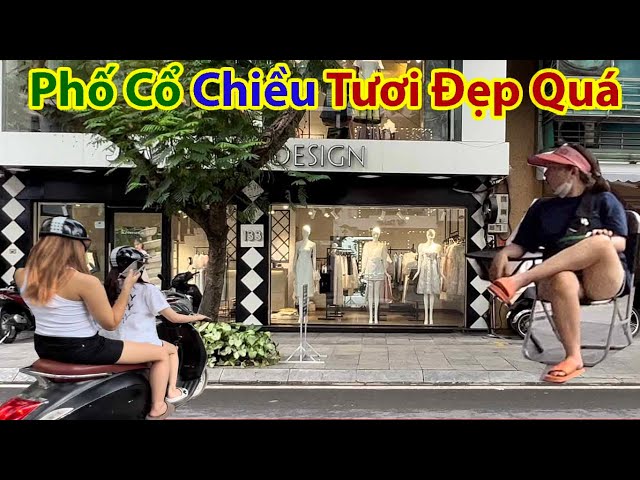 Cảnh Chiều Kinh Doanh Buôn Bán Ảm Đạm Trên Ngã Tư Cửa Nam Tới Phố Bà Triệu