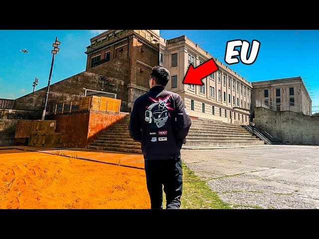 Eu Conheci REBIRTH ISLAND na VIDA REAL