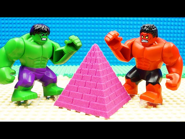 Hulk vs Spiderman Kinetic Sand Game