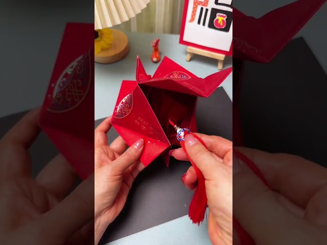 There are all red envelopes for the Chinese New Year at home. Let’s make a beautiful Lantern Fes