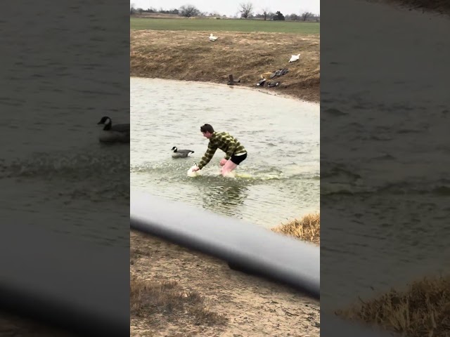 Low man gets the worst job… #hunting #goose #waterfowl #outdoors