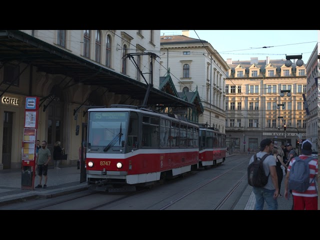 Canon R5 8K HDR PQ test, T6A5 tram in Prague