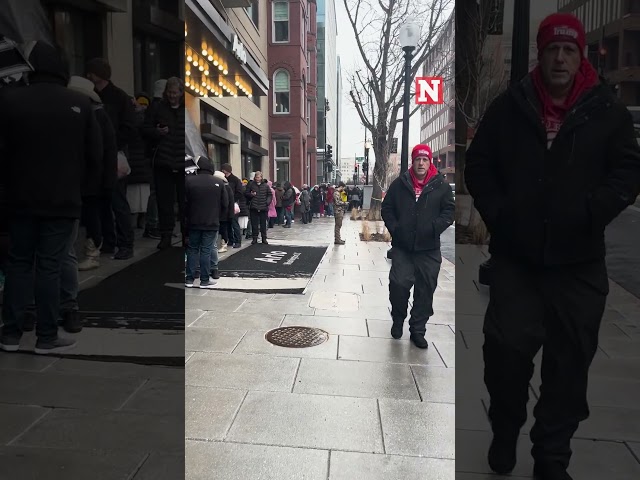 Long Lines Form At Trump Rally