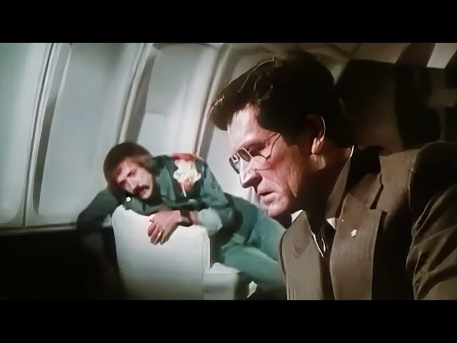 1975 Thriller - Murder on Flight 502 - The wrong seat number could mean you Die!