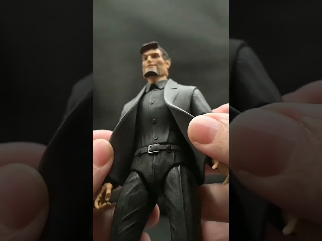 Disney Gargoyles Xanatos, impeccably dressed. #unboxing #neca #actionfigures #review #toyunboxing