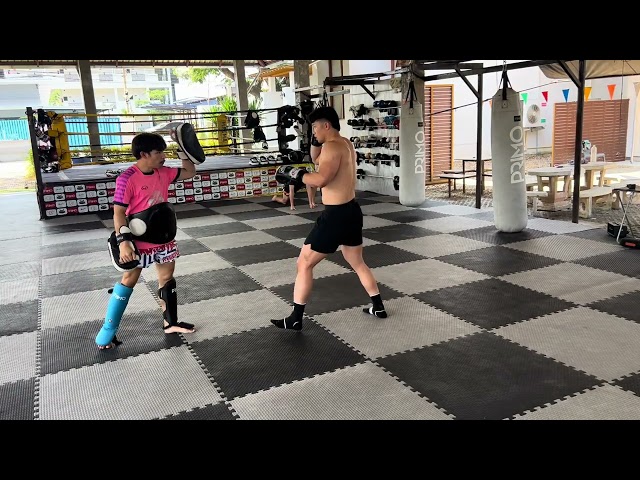 Noob Muay Thai Pad Work 2