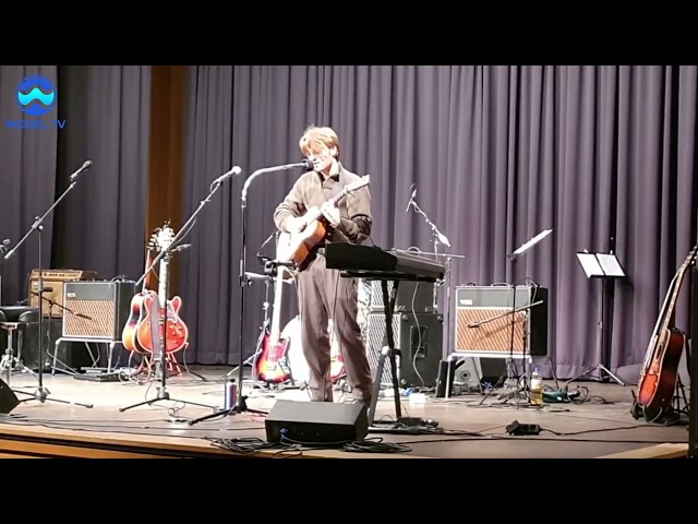 Singen - Tanzen - Spenden - Benefizkonzert im Johann-Rist-Forum